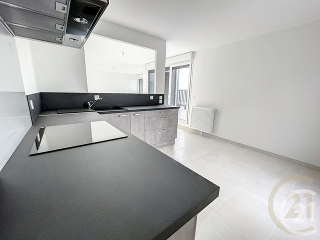 Appartement F4 &agrave; louer - 3 pi&egrave;ces - 78,10 m2 - Le Mee Sur Seine - 77 - ILE-DE-FRANCE