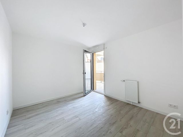 Appartement F2 &agrave; louer - 2 pi&egrave;ces - 41,50 m2 - Dammarie Les Lys - 77 - ILE-DE-FRANCE