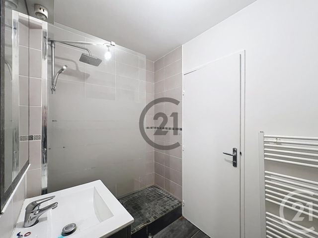 Appartement F1 &agrave; louer - 1 pi&egrave;ce - 28,58 m2 - Le Mee Sur Seine - 77 - ILE-DE-FRANCE