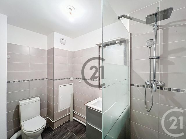 Appartement F1 &agrave; louer - 1 pi&egrave;ce - 28,58 m2 - Le Mee Sur Seine - 77 - ILE-DE-FRANCE
