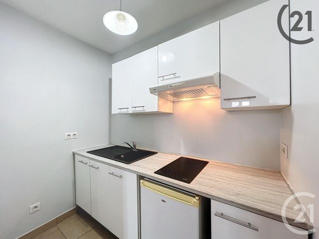 Appartement F2 &agrave; louer - 2 pi&egrave;ces - 36,80 m2 - Melun - 77 - ILE-DE-FRANCE