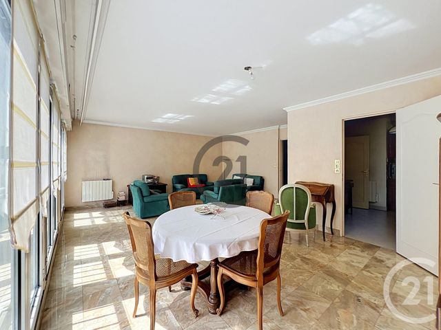 Appartement F3 &agrave; louer - 3 pi&egrave;ces - 92,16 m2 - Melun - 77 - ILE-DE-FRANCE