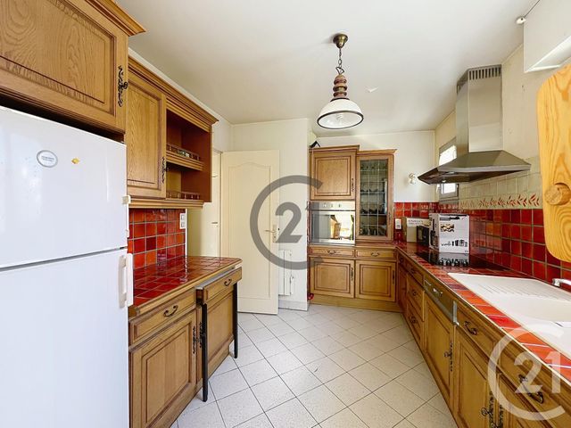 Appartement F3 &agrave; louer - 3 pi&egrave;ces - 92,16 m2 - Melun - 77 - ILE-DE-FRANCE