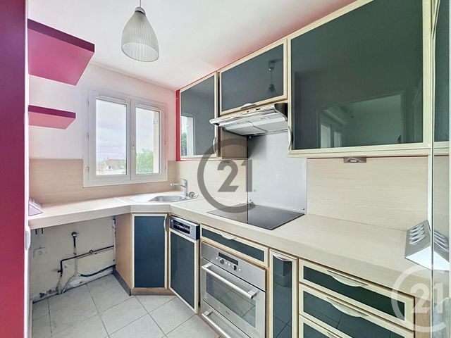 Appartement F3 &agrave; louer - 3 pi&egrave;ces - 61,38 m2 - Melun - 77 - ILE-DE-FRANCE