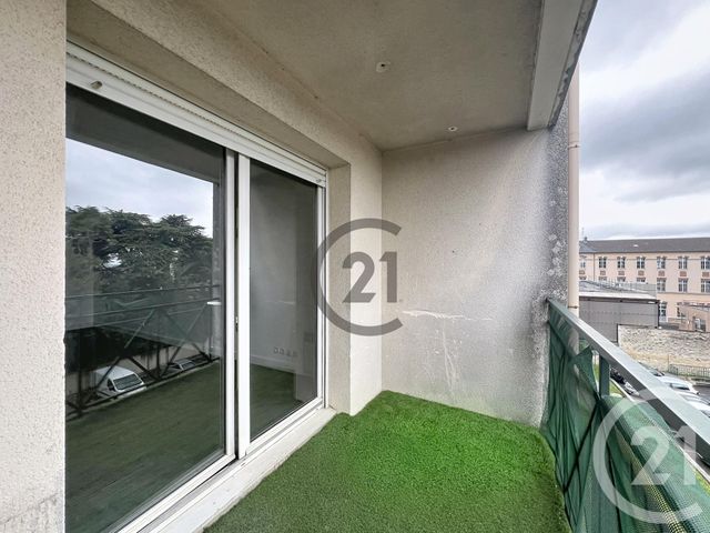Appartement F3 &agrave; louer - 3 pi&egrave;ces - 61,38 m2 - Melun - 77 - ILE-DE-FRANCE