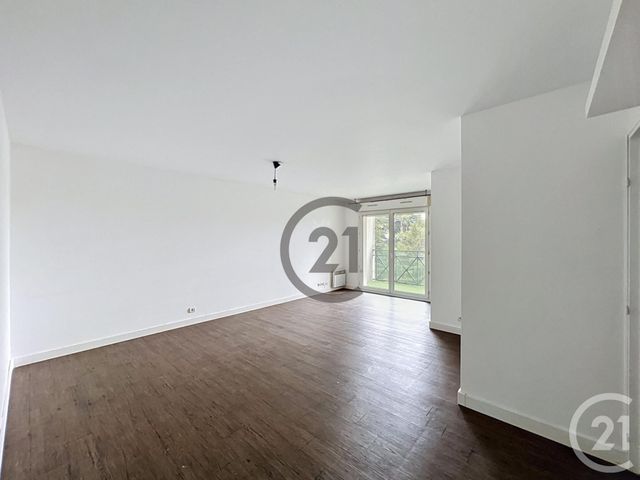 Appartement F3 &agrave; louer - 3 pi&egrave;ces - 61,38 m2 - Melun - 77 - ILE-DE-FRANCE