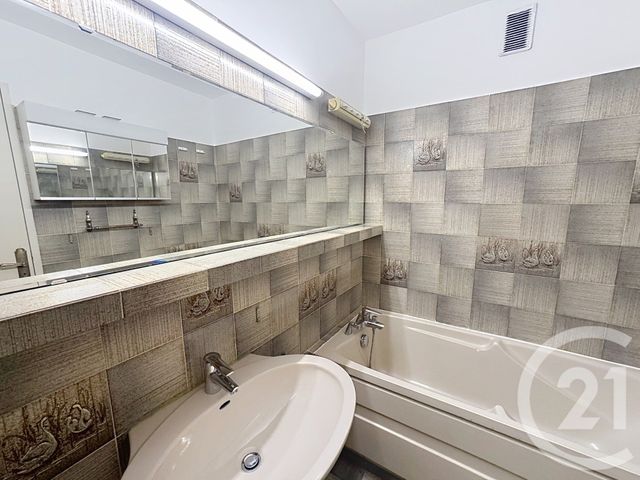 Appartement &agrave; louer - 3 pi&egrave;ces - 95,86 m2 - Le Mee Sur Seine - 77 - ILE-DE-FRANCE
