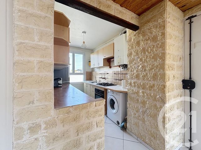 Appartement F3 &agrave; louer - 3 pi&egrave;ces - 52,34 m2 - Melun - 77 - ILE-DE-FRANCE