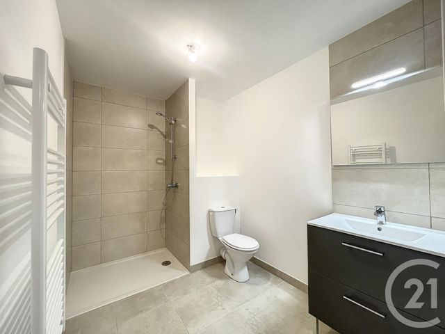 Appartement F2 &agrave; louer - 2 pi&egrave;ces - 40,80 m2 - Le Mee Sur Seine - 77 - ILE-DE-FRANCE
