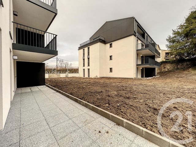 Appartement F2 &agrave; louer - 2 pi&egrave;ces - 40,80 m2 - Le Mee Sur Seine - 77 - ILE-DE-FRANCE