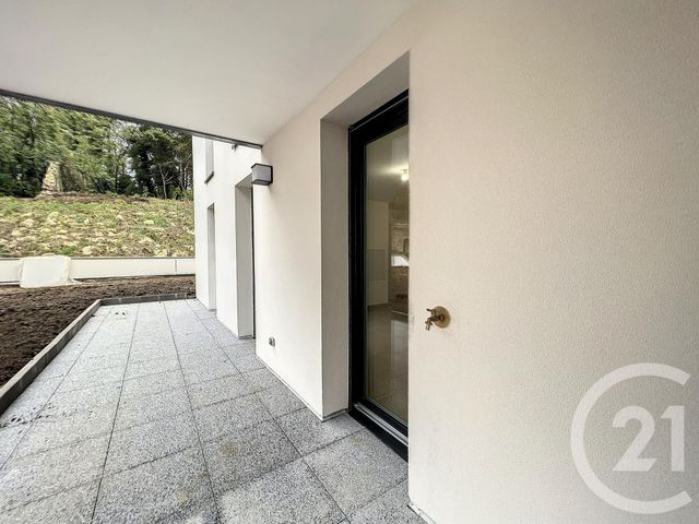 Appartement F2 &agrave; louer - 2 pi&egrave;ces - 40,80 m2 - Le Mee Sur Seine - 77 - ILE-DE-FRANCE