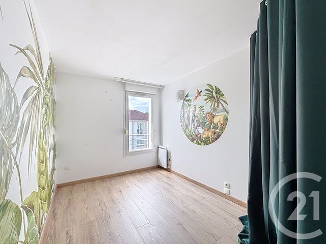 Appartement F4 &agrave; louer - 4 pi&egrave;ces - 73,45 m2 - Lieusaint - 77 - ILE-DE-FRANCE