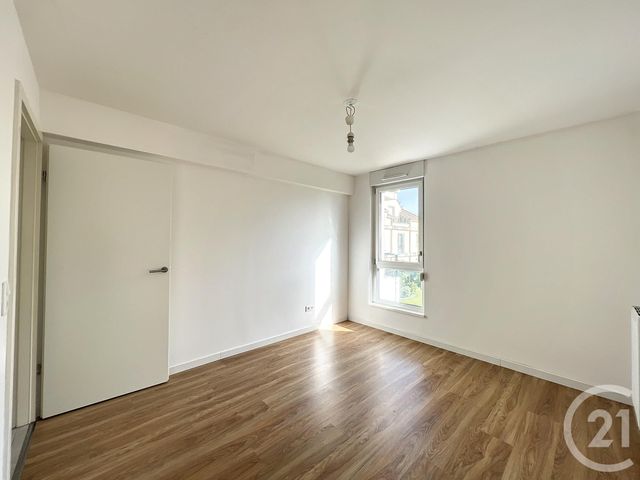 Appartement F2 &agrave; louer - 2 pi&egrave;ces - 41,55 m2 - Melun - 77 - ILE-DE-FRANCE