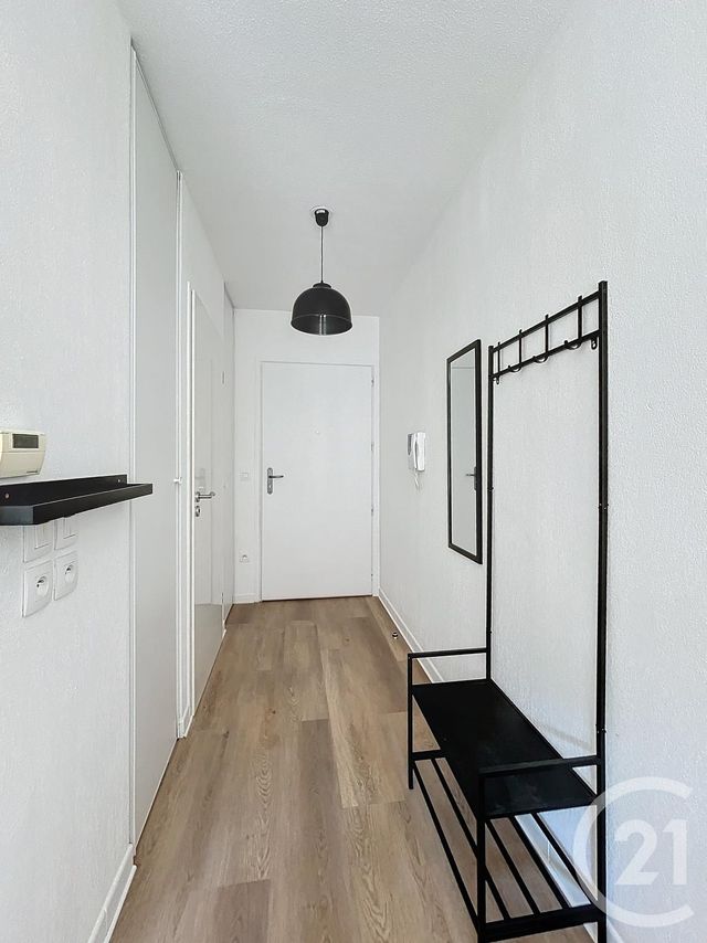 Appartement T1 &agrave; louer - 1 pi&egrave;ce - 25,94 m2 - Dammarie Les Lys - 77 - ILE-DE-FRANCE