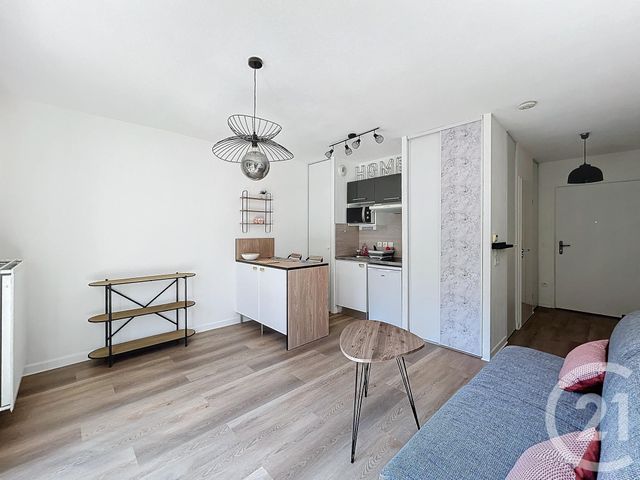 Appartement T1 &agrave; louer - 1 pi&egrave;ce - 25,94 m2 - Dammarie Les Lys - 77 - ILE-DE-FRANCE