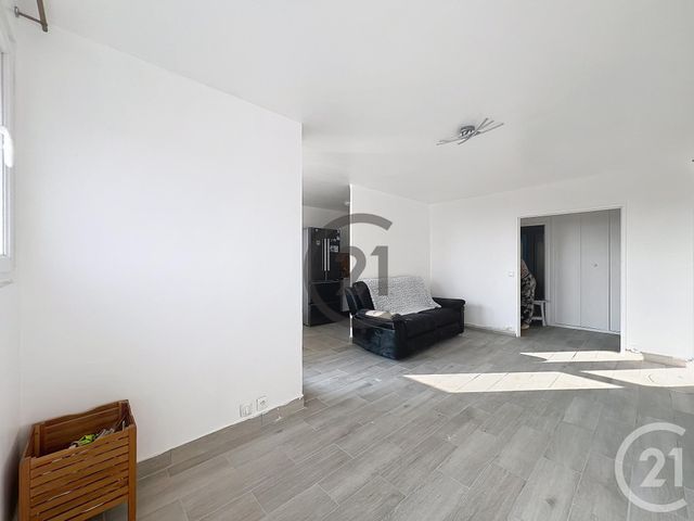 Appartement F3 &agrave; louer - 3 pi&egrave;ces - 64 m2 - Melun - 77 - ILE-DE-FRANCE