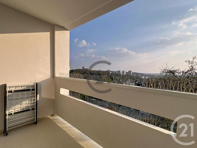 Appartement F3 &agrave; louer - 3 pi&egrave;ces - 64 m2 - Melun - 77 - ILE-DE-FRANCE