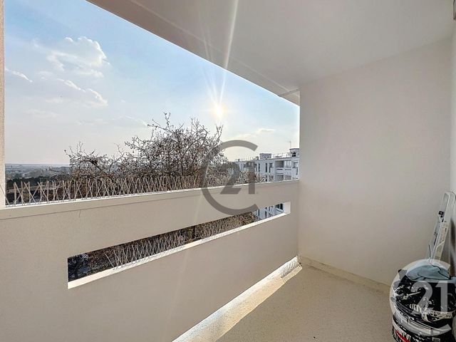 Appartement F3 &agrave; louer - 3 pi&egrave;ces - 64 m2 - Melun - 77 - ILE-DE-FRANCE