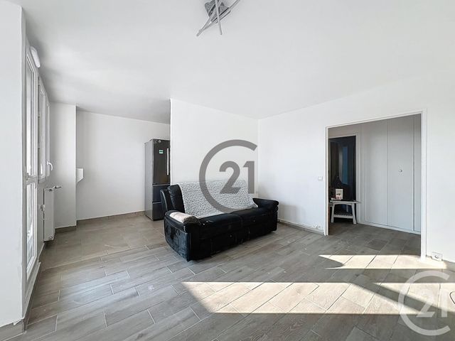 Appartement F3 &agrave; louer - 3 pi&egrave;ces - 64 m2 - Melun - 77 - ILE-DE-FRANCE