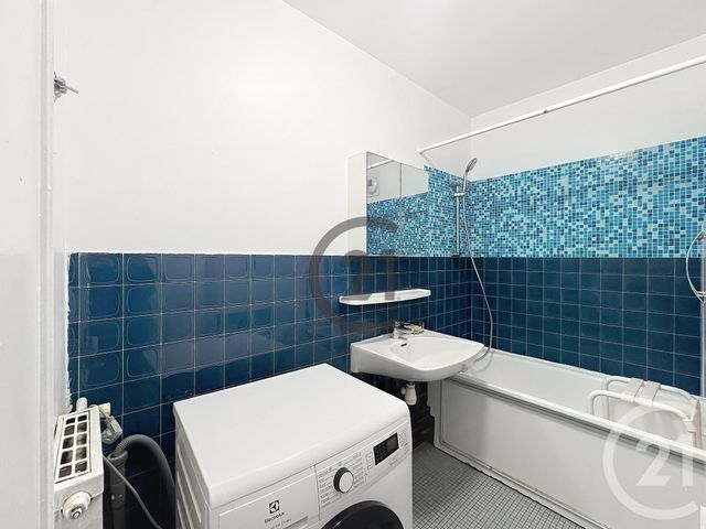 Appartement F3 &agrave; louer - 3 pi&egrave;ces - 64 m2 - Melun - 77 - ILE-DE-FRANCE