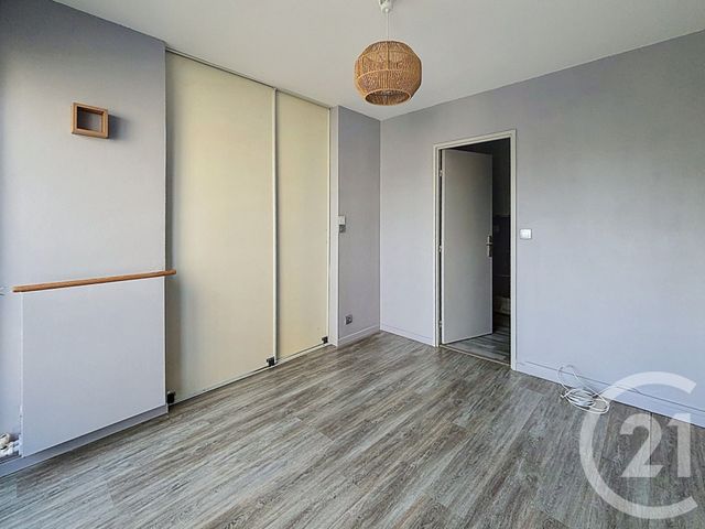 Appartement F2 &agrave; louer - 2 pi&egrave;ces - 43 m2 - Le Mee Sur Seine - 77 - ILE-DE-FRANCE