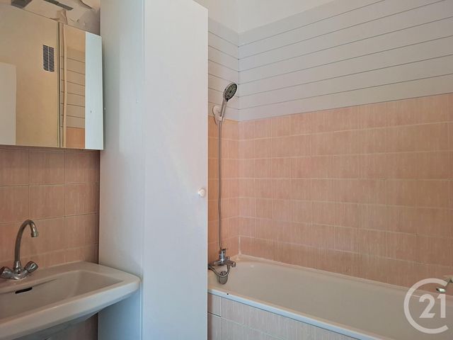 Appartement F2 &agrave; vendre - 2 pi&egrave;ces - 41,79 m2 - Vaux Le Penil - 77 - ILE-DE-FRANCE