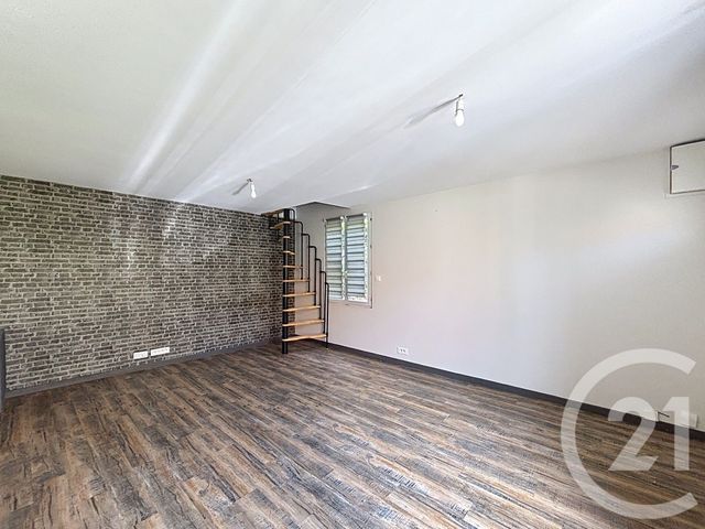 Appartement F1 bis &agrave; louer - 2 pi&egrave;ces - 34,49 m2 - Melun - 77 - ILE-DE-FRANCE