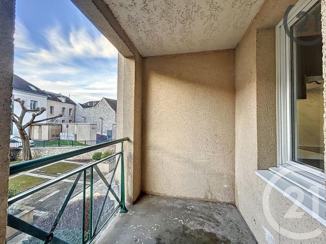 Appartement F3 &agrave; louer - 3 pi&egrave;ces - 69,84 m2 - Melun - 77 - ILE-DE-FRANCE