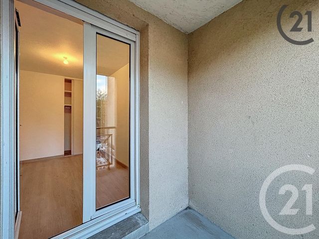 Appartement F3 &agrave; louer - 3 pi&egrave;ces - 69,84 m2 - Melun - 77 - ILE-DE-FRANCE