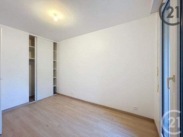 Appartement F3 &agrave; louer - 3 pi&egrave;ces - 69,84 m2 - Melun - 77 - ILE-DE-FRANCE