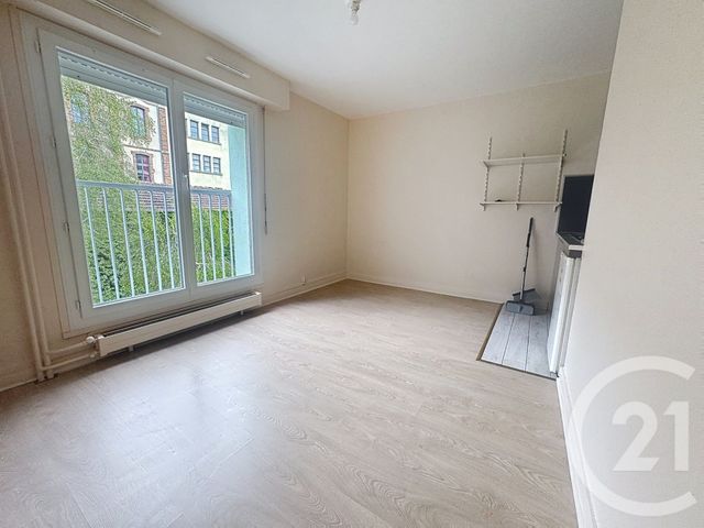 Appartement F1 &agrave; louer - 1 pi&egrave;ce - 17,60 m2 - Melun - 77 - ILE-DE-FRANCE