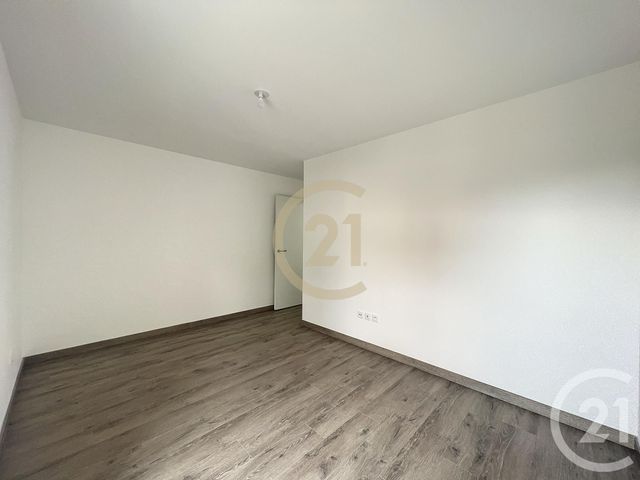 Appartement F2 &agrave; louer - 2 pi&egrave;ces - 46,10 m2 - Le Mee Sur Seine - 77 - ILE-DE-FRANCE