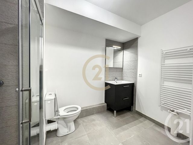 Appartement F2 &agrave; louer - 2 pi&egrave;ces - 46,10 m2 - Le Mee Sur Seine - 77 - ILE-DE-FRANCE