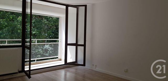Appartement F3 &agrave; louer - 3 pi&egrave;ces - 64,30 m2 - Vaux Le Penil - 77 - ILE-DE-FRANCE