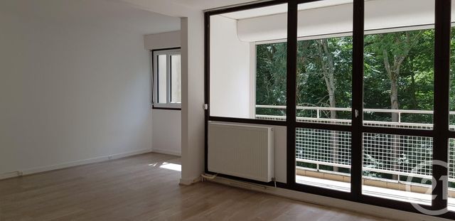 Appartement F3 &agrave; louer - 3 pi&egrave;ces - 64,30 m2 - Vaux Le Penil - 77 - ILE-DE-FRANCE