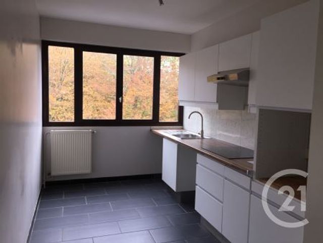 Appartement F3 &agrave; louer - 3 pi&egrave;ces - 64,30 m2 - Vaux Le Penil - 77 - ILE-DE-FRANCE