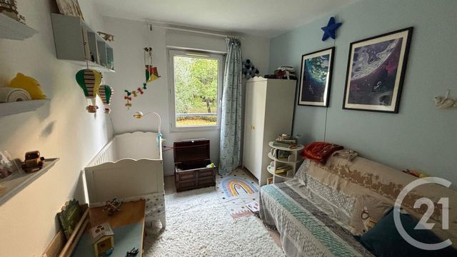 Appartement T4 &agrave; louer - 4 pi&egrave;ces - 92,50 m2 - Melun - 77 - ILE-DE-FRANCE