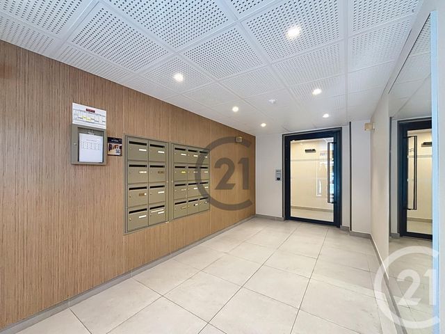 Appartement &agrave; louer - 2 pi&egrave;ces - 40,37 m2 - Le Mee Sur Seine - 77 - ILE-DE-FRANCE