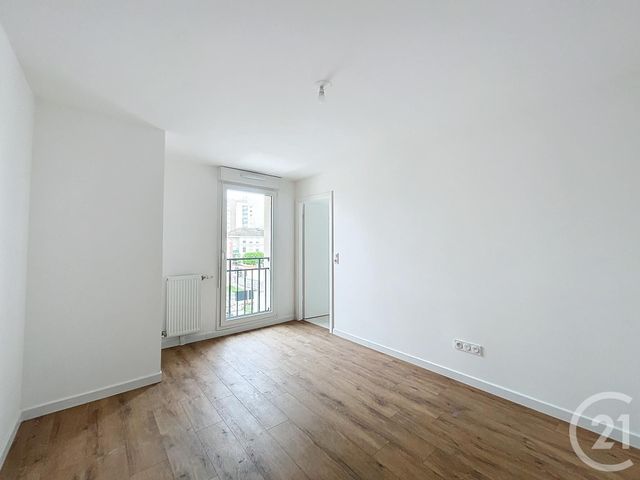 Appartement &agrave; louer - 2 pi&egrave;ces - 41,55 m2 - Dammarie Les Lys - 77 - ILE-DE-FRANCE