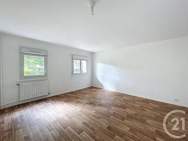 Appartement &agrave; vendre - 3 pi&egrave;ces - 64 m2 - Melun - 77 - ILE-DE-FRANCE