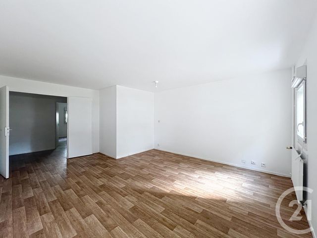 Appartement &agrave; vendre - 3 pi&egrave;ces - 64 m2 - Melun - 77 - ILE-DE-FRANCE