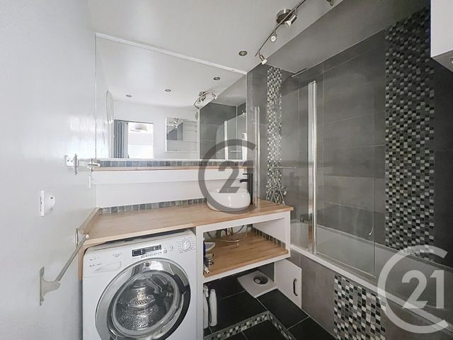 Appartement F3 &agrave; louer - 3 pi&egrave;ces - 64 m2 - Melun - 77 - ILE-DE-FRANCE