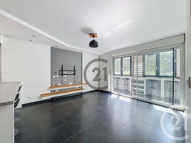 Appartement F3 &agrave; louer - 3 pi&egrave;ces - 64 m2 - Melun - 77 - ILE-DE-FRANCE