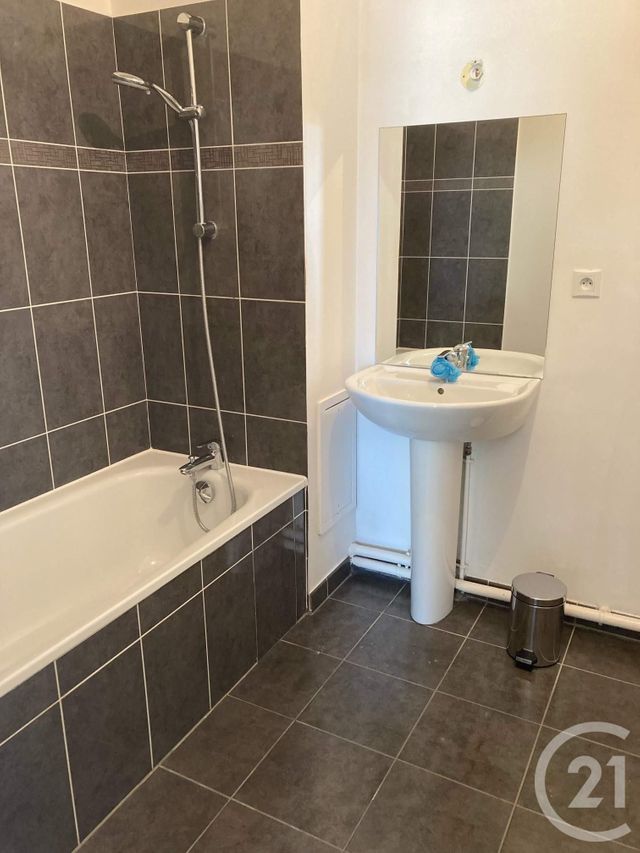 Appartement F2 &agrave; louer - 2 pi&egrave;ces - 46,76 m2 - Dammarie Les Lys - 77 - ILE-DE-FRANCE