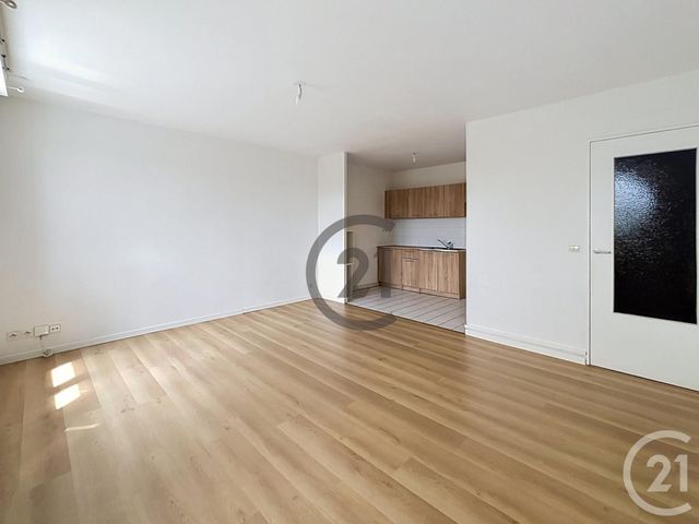 Appartement à louer DAMMARIE LES LYS