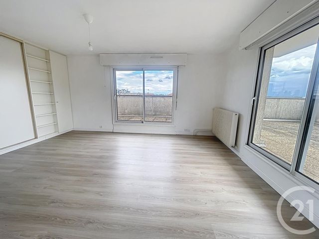 Appartement F2 &agrave; vendre - 3 pi&egrave;ces - 63 m2 - Melun - 77 - ILE-DE-FRANCE
