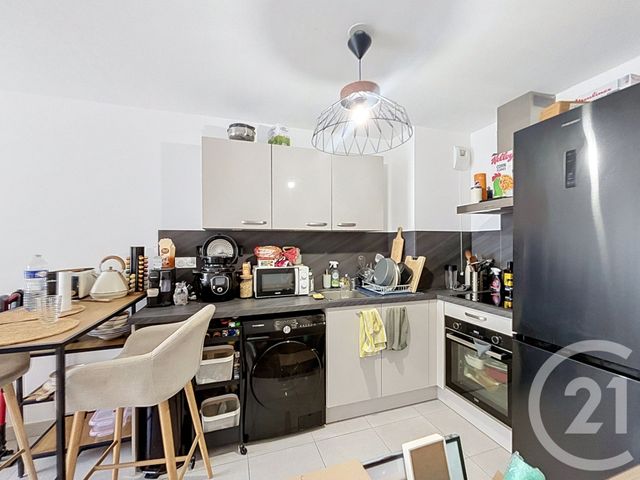 Appartement F2 &agrave; louer - 2 pi&egrave;ces - 40,60 m2 - Dammarie Les Lys - 77 - ILE-DE-FRANCE