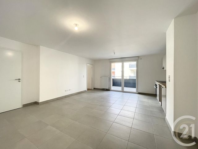 Appartement F3 &agrave; louer - 3 pi&egrave;ces - 60,80 m2 - Dammarie Les Lys - 77 - ILE-DE-FRANCE