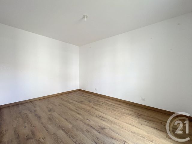 Appartement F3 &agrave; louer - 3 pi&egrave;ces - 60,80 m2 - Dammarie Les Lys - 77 - ILE-DE-FRANCE