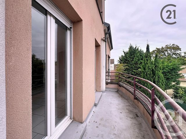 Appartement F3 &agrave; louer - 3 pi&egrave;ces - 63,20 m2 - Melun - 77 - ILE-DE-FRANCE